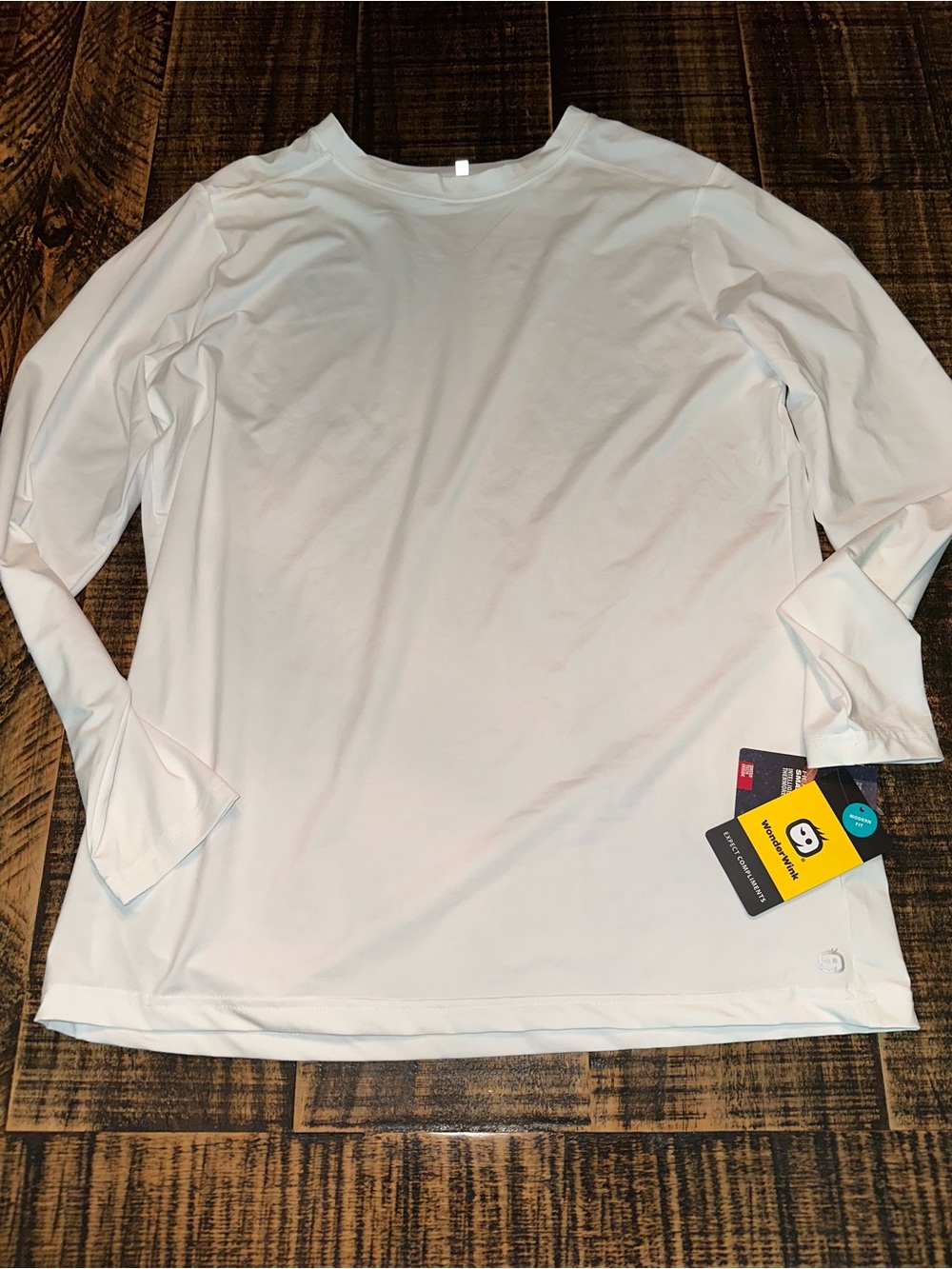 NWT WonderWink Shirt size Medium Scrub